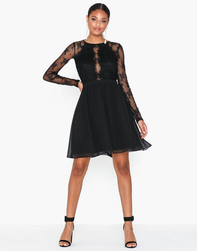 Rochie Nly Eve Something About Her Negru